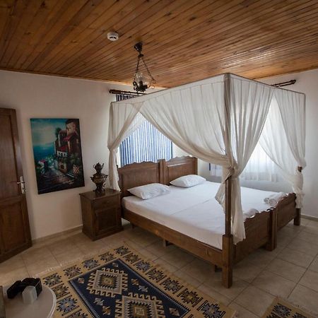Ala Baykus Bed & Breakfast Alaçatı Ngoại thất bức ảnh
