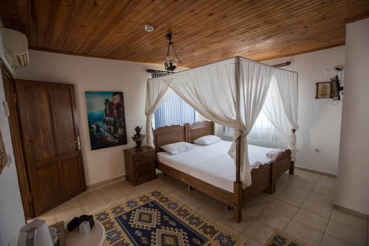 Ala Baykus Bed & Breakfast Alaçatı Ngoại thất bức ảnh